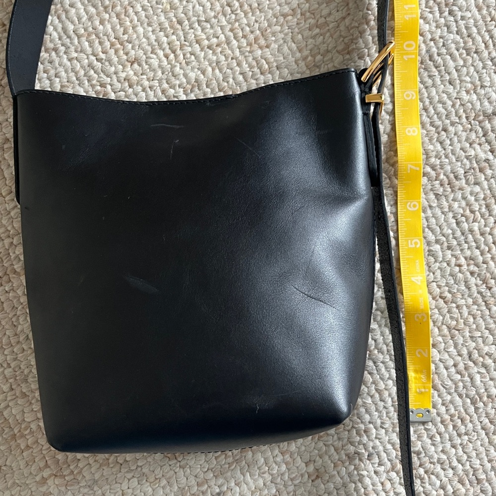 Madewell The Essential Mini Bucket Tote Crossbody Black Leather - Picture 10 of 14